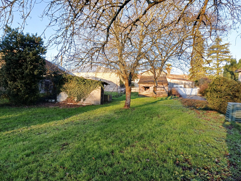 MAISON DE VILLE A RENOVER AVEC GARAGE ET TERRAIN NON ATTENANT CONSTRUCTIBLE