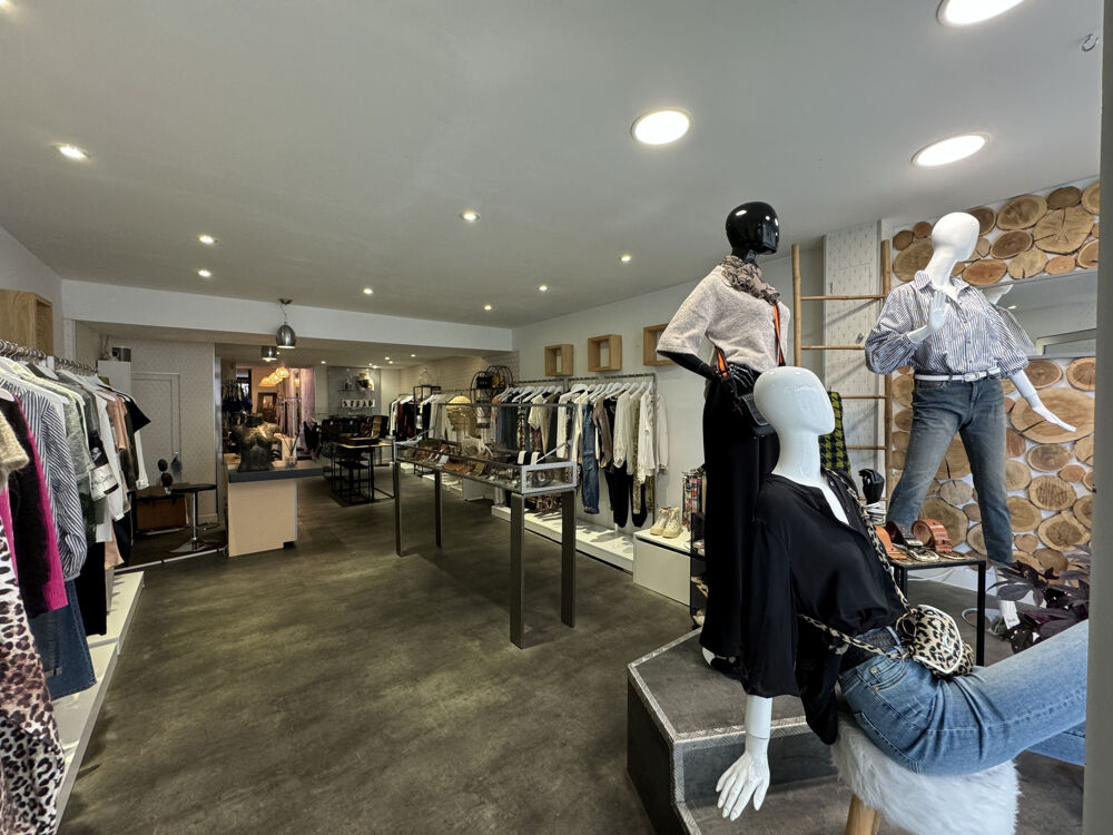 Vente Immeuble IMMEUBLE COMMERCIAL Barbezieux st hilaire