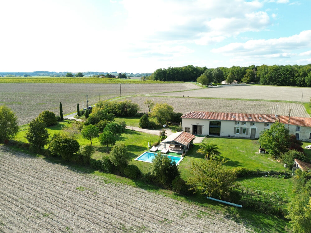 MAISON ANCIENNE RENOVEE AVEC PISCINE