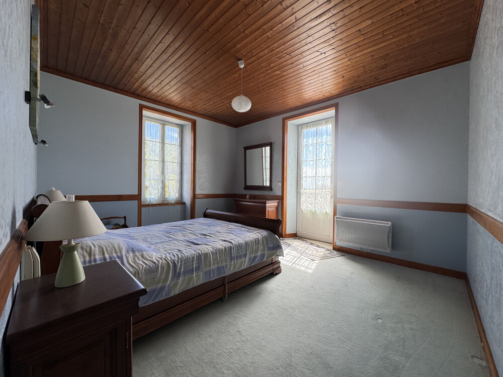 � vendre  Propri�t�/ch�teau M�dis (17600)