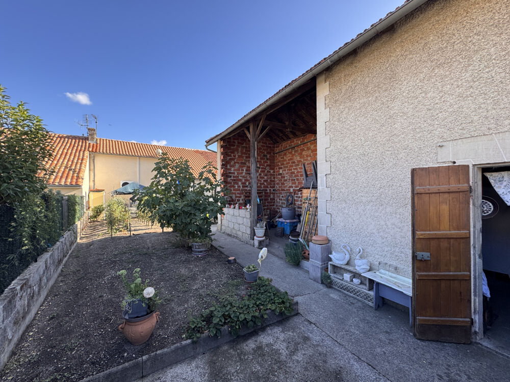 MAISON DE VILLE