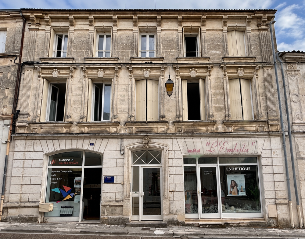 Vente Immeuble IMMEUBLE DE RAPPORT Montbron