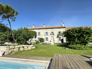  Maison � vendre 9 pi�ces 260 m�