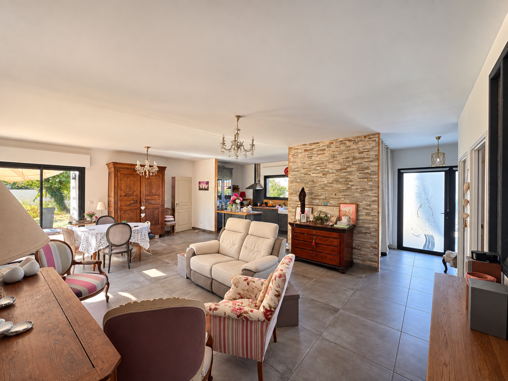 Vente Maison PLAIN PIED DE 2019 AVEC PISCINE ET JARDIN Barbezieux st hilaire
