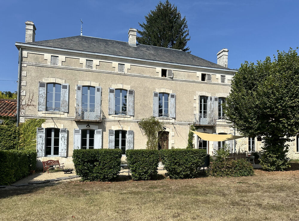 Vente Propriété/Château MAISON DE MAITRE AVEC PARC ET PISCINE Montguyon