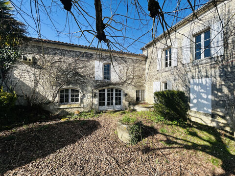   MAISON ANCIENNE AVEC JARDIN ET GARAGE Maison - 6 pièce(s) - 190 m²