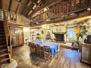  Maison � vendre 10 pi�ces 313 m�