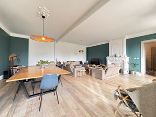  Propriété/château à vendre 7 pièces 262 m²