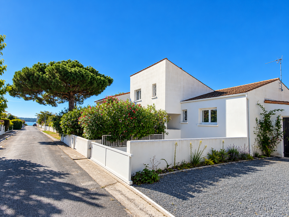 Vente Maison MAISON PROCHE COMMERCES ET 200 M DE LA PLAGE St georges de didonne