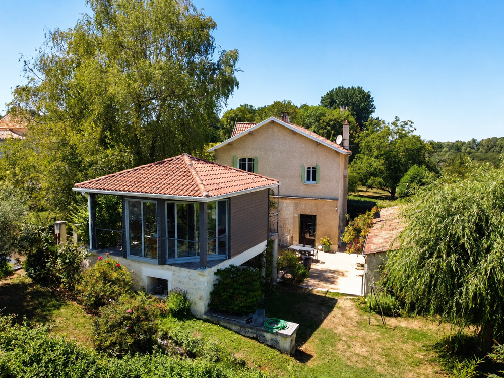 Maison 7 pièces 163 m² · à L Isle D Espagnac · 163 m² · 367 500 €