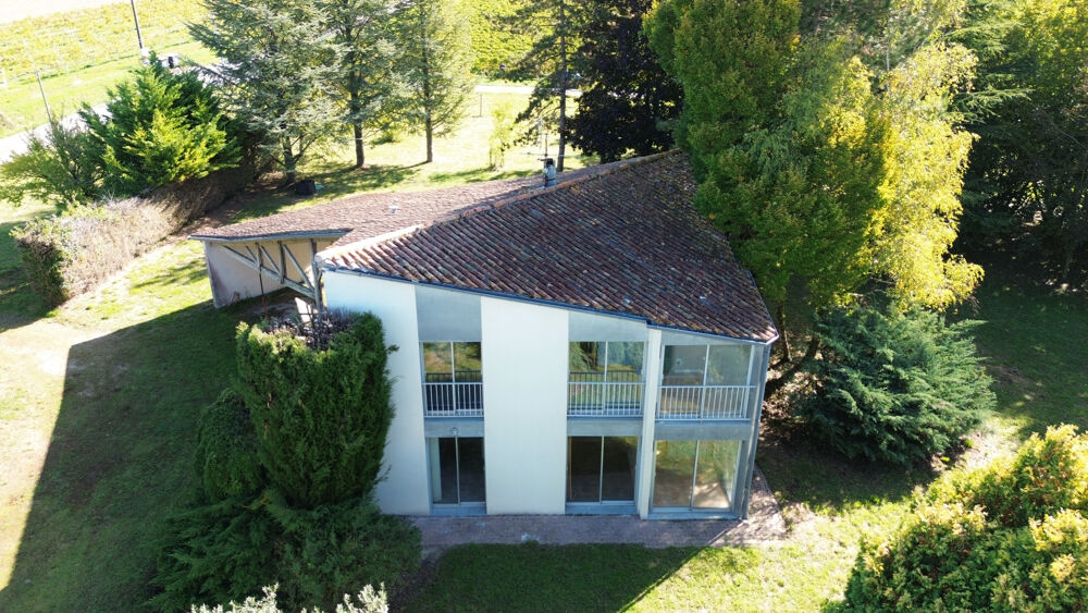 MAISON D'ARCHITECTE A RENOVER