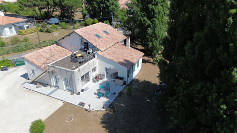   MAISON AVEC DEUX LOGEMENTS SAISONNIERS ET GRAND JARDIN Maison - 8 pi�ce(s) - 196 m�