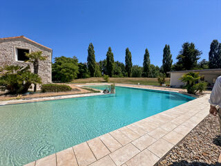  Propriété/château à vendre 7 pièces 480 m²