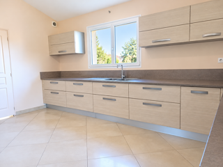 Vente Maison CONTEMPORAINE AVEC PISCINE DEPENDANCES ET GRAND TERRAIN Touverac