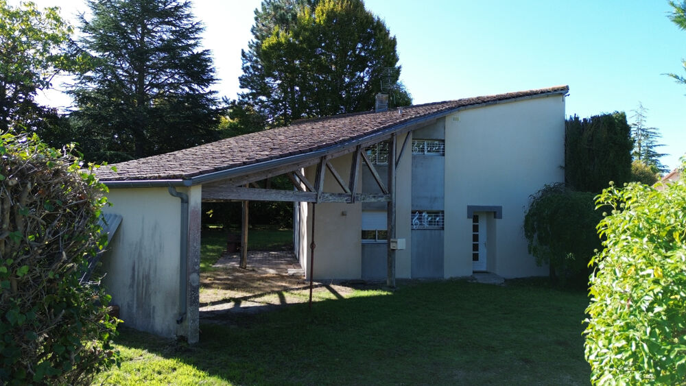 MAISON D'ARCHITECTE A RENOVER