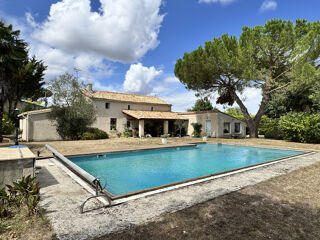  Maison � vendre 9 pi�ces 274 m�