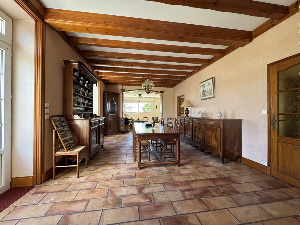 � vendre  Propri�t�/ch�teau M�dis (17600)