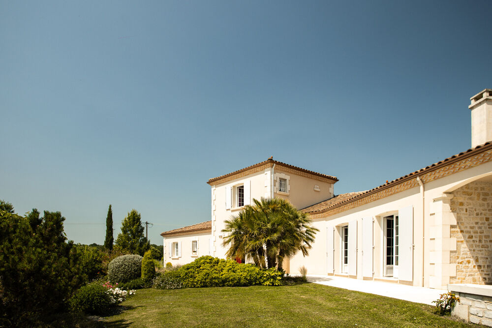 CONTEMPORAINE AVEC GITE ET SUPERBE VUE