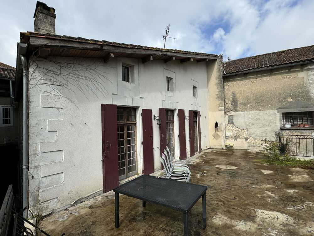 Vente Immeuble IMMEUBLE MIXTE AVEC TERRASSE Barbezieux st hilaire