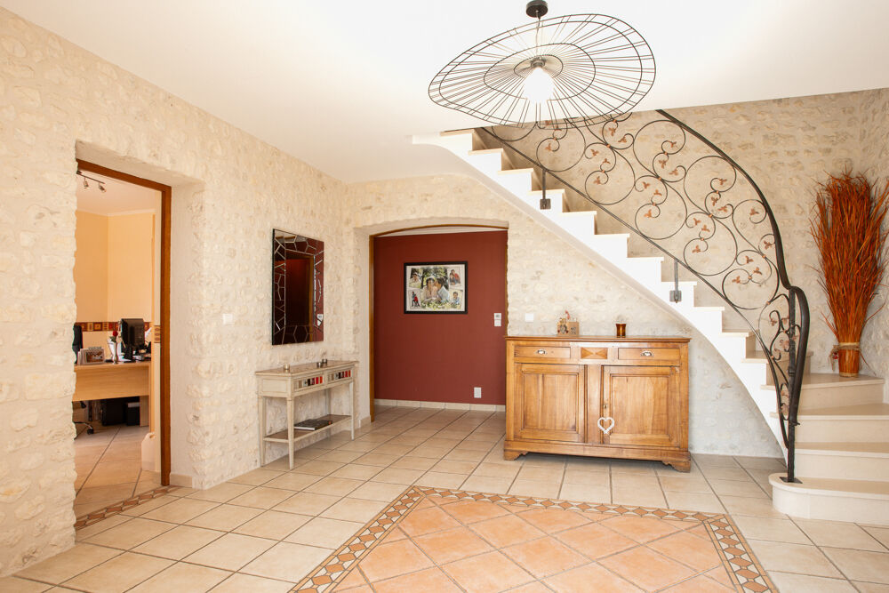  vendre  Maison Barbezieux-Saint-Hilaire (16300)