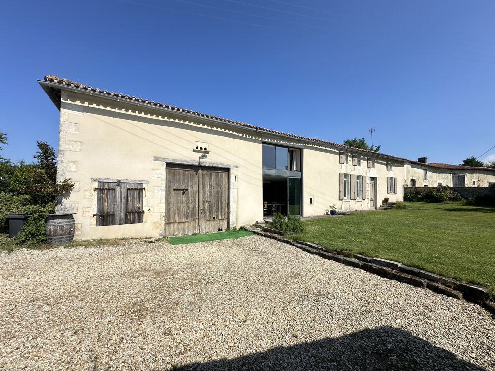 MAISON ANCIENNE RENOVEE AVEC PISCINE