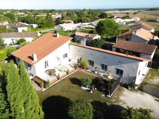  Maison à vendre 8 pièces 179 m²