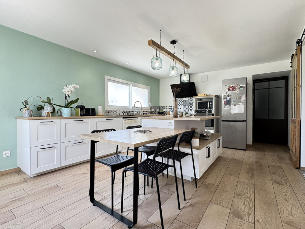 Vente Maison MAGNIFIQUE CHARENTAISE RENOVEE AVEC DEPENDANCES Guimps