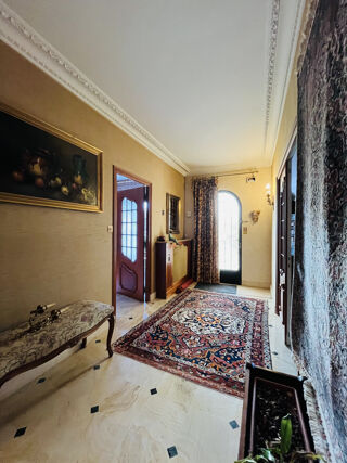  Maison à vendre 8 pièces 254 m²