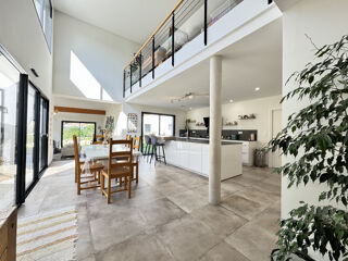  Maison  vendre 7 pices 206 m