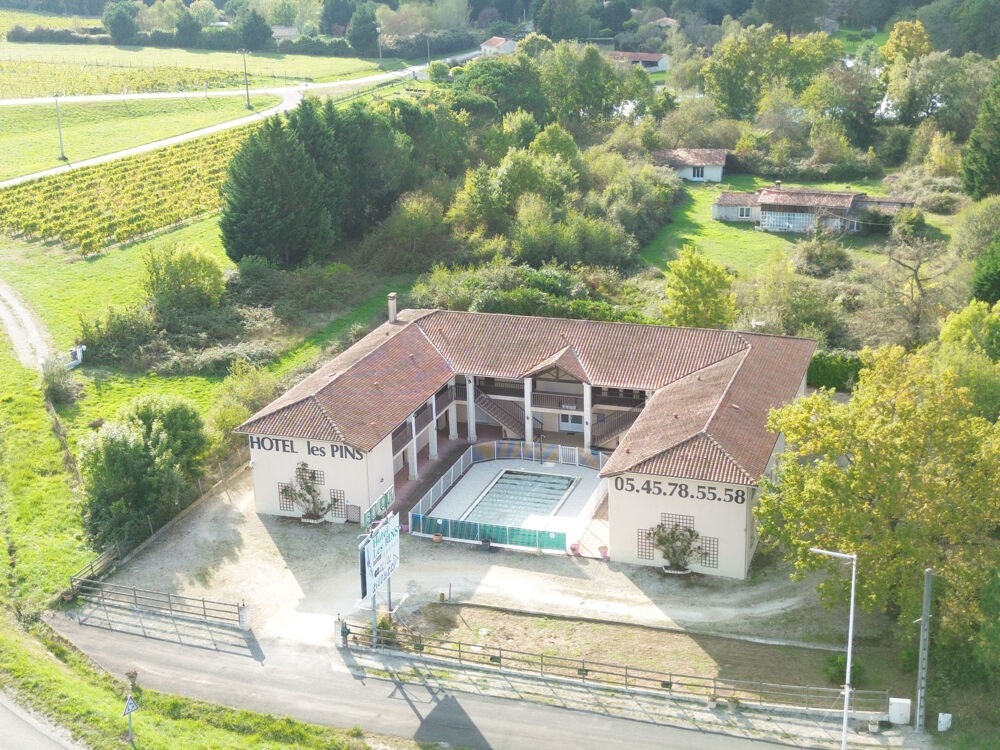 Vente Immeuble ANCIEN HOTEL IDEAL POUR INVESTISSEMENT LOCATIF OU HEBERGEMENT Le tatre