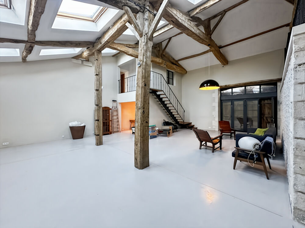 à vendre  Propriété/château Barbezieux-Saint-Hilaire (16300)