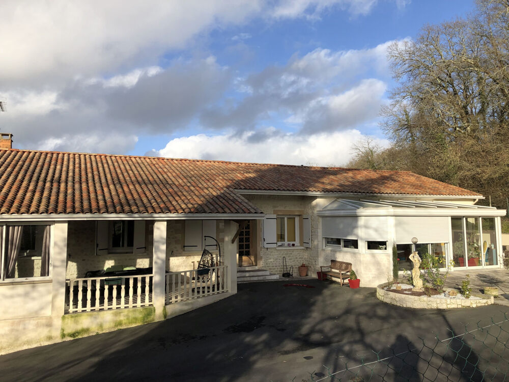 Vente Maison Nord BARBEZIEUX(16) En campagne vaste maison Malaville