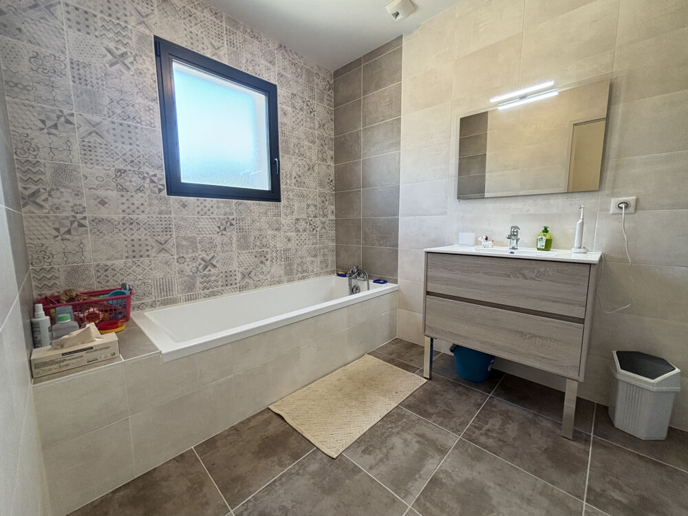 � vendre  Maison Le Chay (17600)