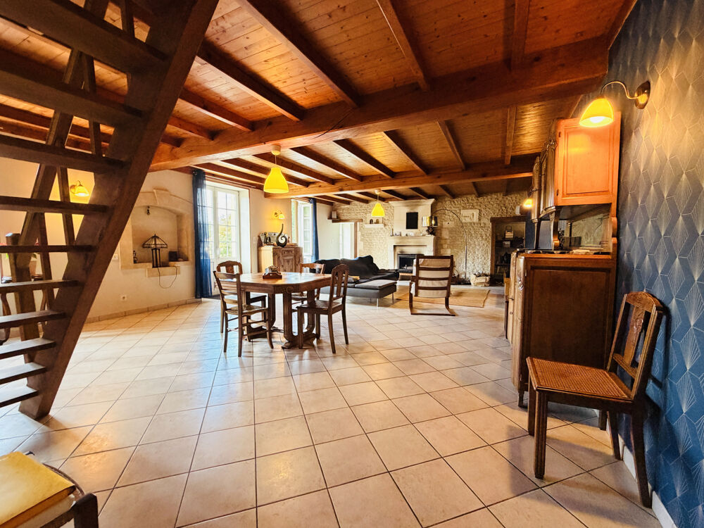 Vente Maison MAISON EN PIERRE AVEC GARAGE ET JARDIN St eugene
