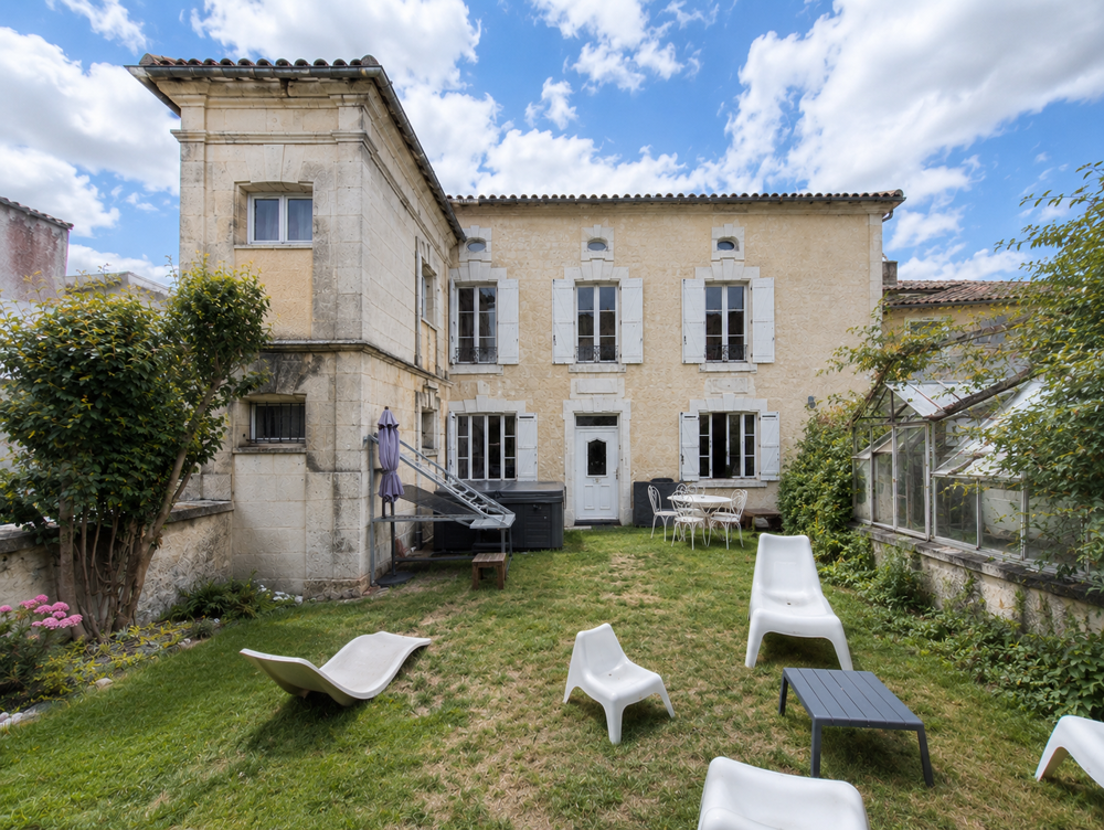 Vente Maison MAISON DE CARACTERE EN COEUR DE VILLE Barbezieux st hilaire