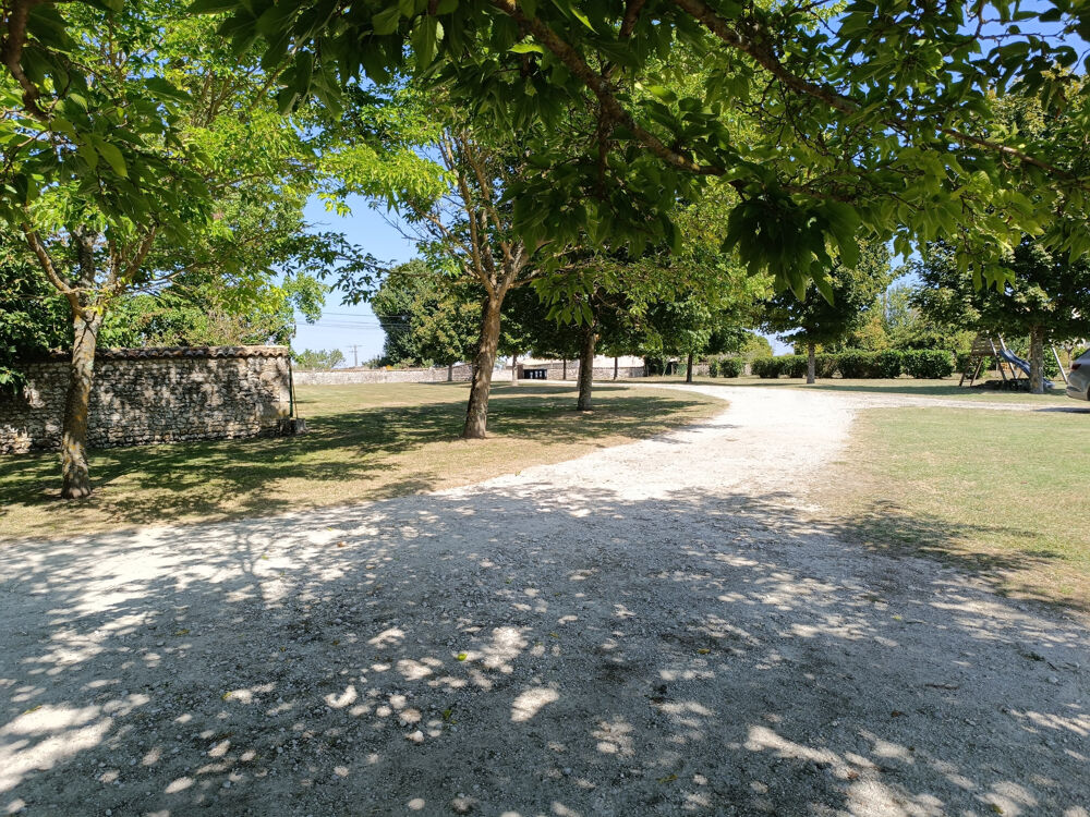 � vendre  Maison Mortagne-sur-Gironde (17120)