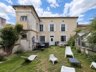 Maison à vendre 6 pièces 220 m²