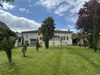  Maison  vendre 5 pices 252 m