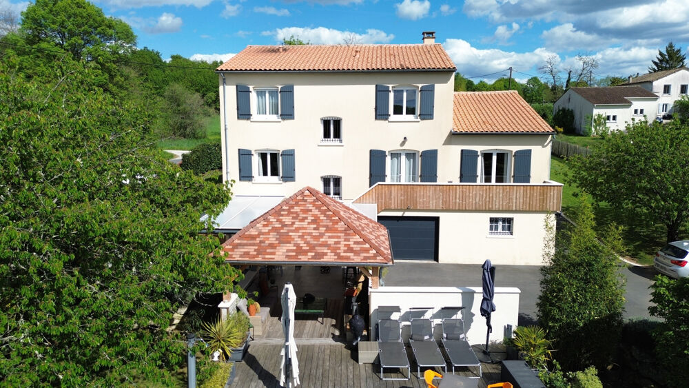MAISON 6 CHAMBRES AVEC PISCINE