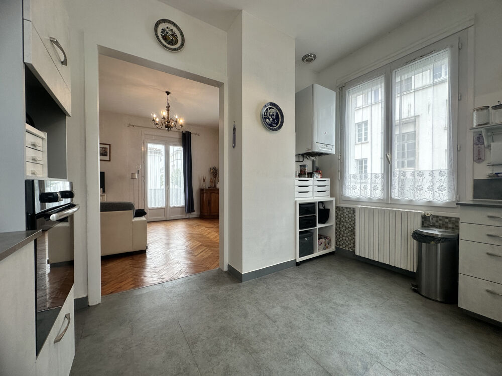 Vente Appartement ROYAN - CENTRE VILLE - APPARTEMENT AVEC COUR PRIVATIVE Royan