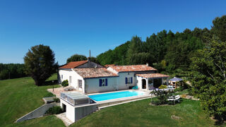 Maison 7 pièces 178 m² · à Barbezieux-Saint-Hilaire · 178 m² · 450 000 €