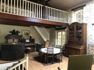  Maison à vendre 7 pièces 239 m²