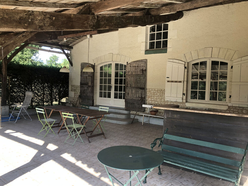 Sur les coteaux du Sud-Charente(16)