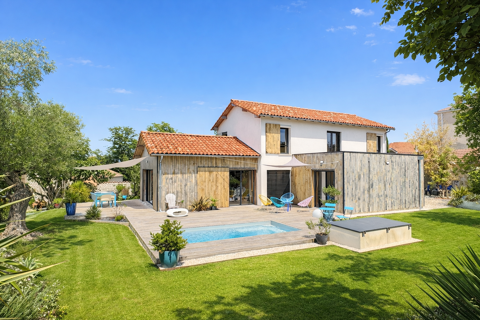  MAISON D'ARCHITECTE AVEC PISCINE AU CENTRE VILLE Maison - 5 pi�ce(s) - 190 m�