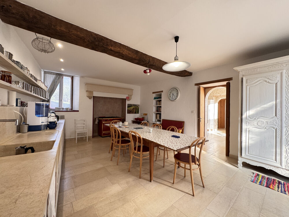 � vendre  Propri�t�/ch�teau Villebois-Lavalette (16320)