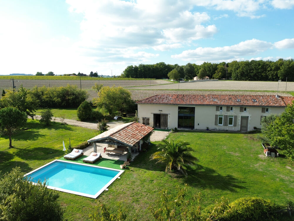 Maison 5 pièces 292 m² · à Salles de Barbezieux · 292 m² · 378 000 €