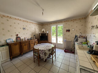  Immeuble à vendre 10 pièces 517 m²