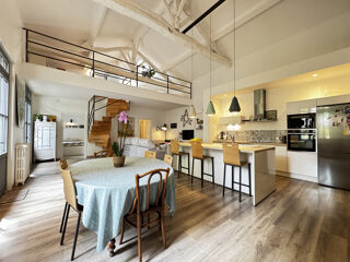 Maison 7 pièces 166 m² · à Barbezieux-Saint-Hilaire · 166 m² · 350 000 €