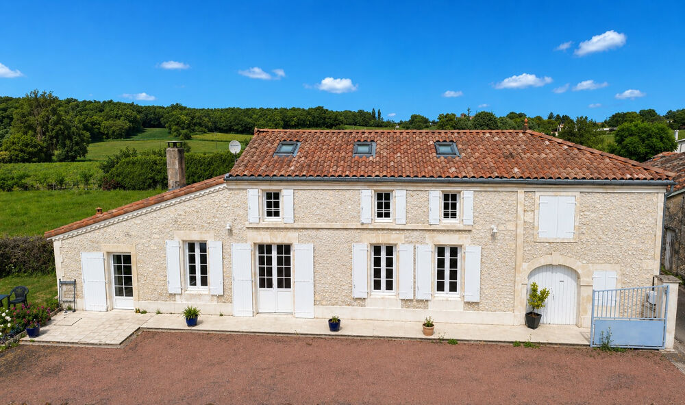 Vente Maison MAISON EN PIERRE AVEC GARAGE ET JARDIN St eugene