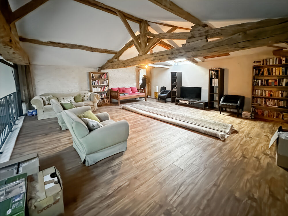 à vendre  Propriété/château Barbezieux-Saint-Hilaire (16300)
